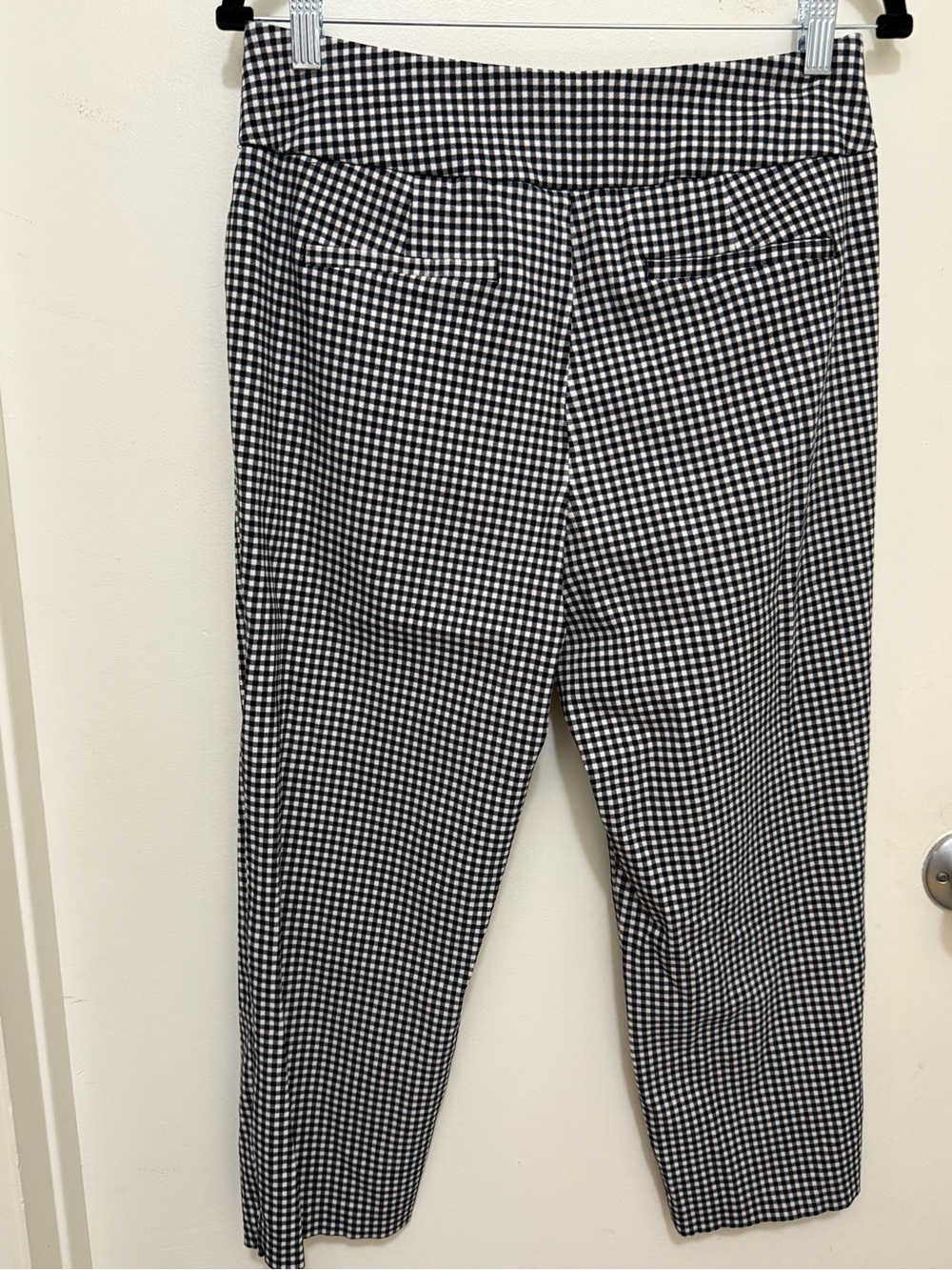 Women’s Black and White Gingham Pull-On Pants - Picture 2 of 5